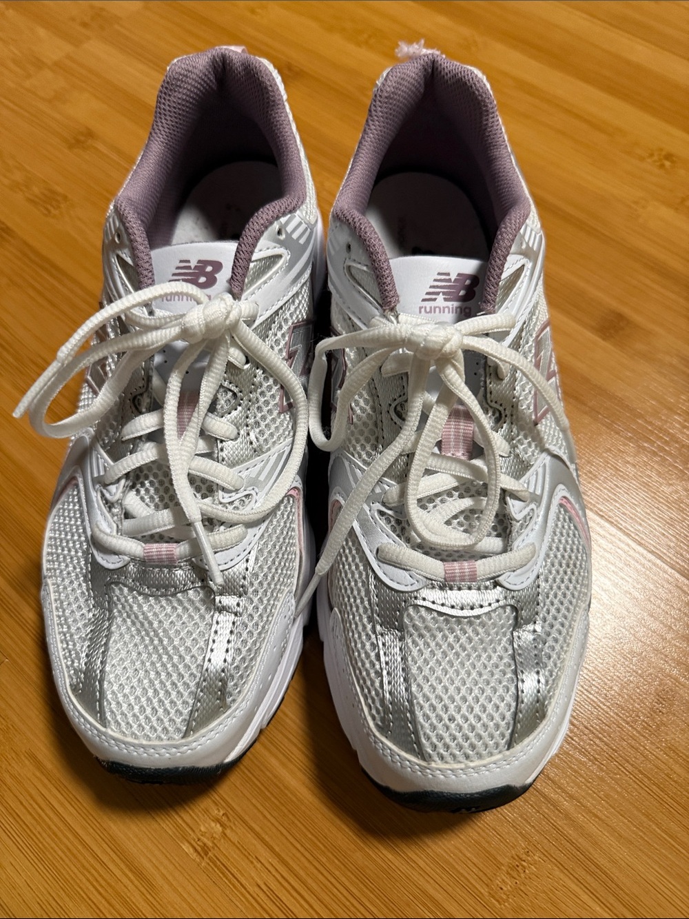 New Balance 530 Women’s White and Light Pink Lace-Up Running Shoes